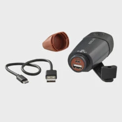 Lampe Torche Rechargeable Et Batterie Externe - 210 Lumens - DYNAMO 900 PWB 8 Lampe Torche Rechargeable Et Batterie Externe - 210 Lumens - DYNAMO 900 PWB -Camping En Plein Air Boutique lampe torche rechargeable et batterie externe 210 lumens dynamo 900 pwb 6